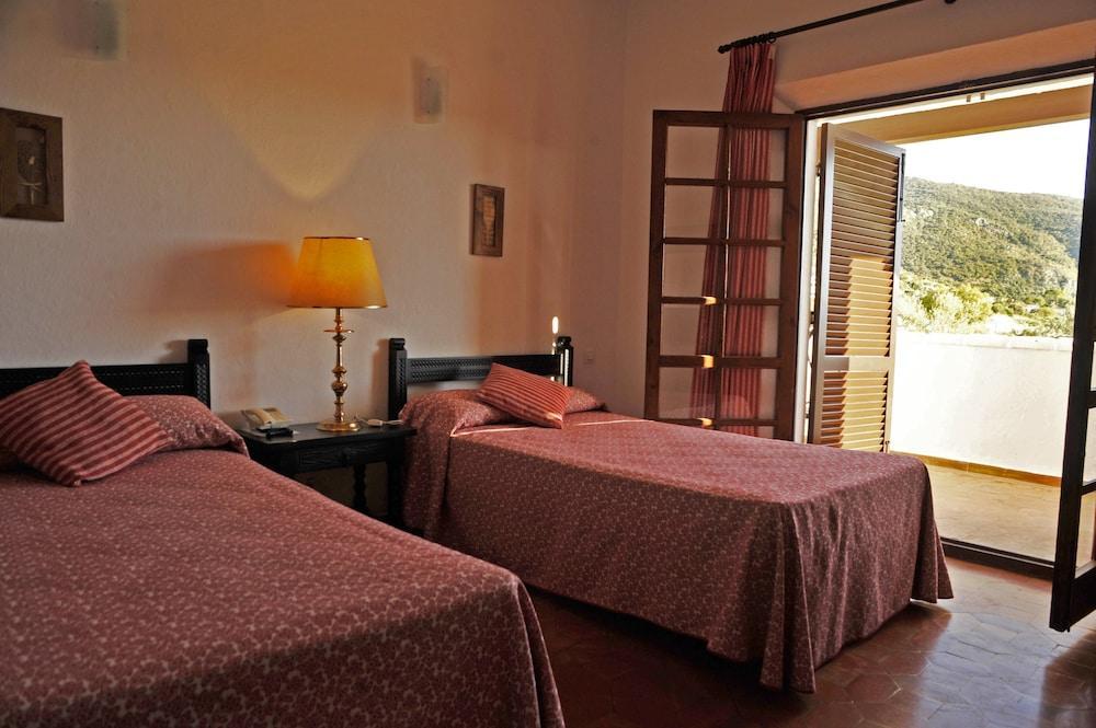 אל בוסקה Hotel Tugasa Las Truchas מראה חיצוני תמונה