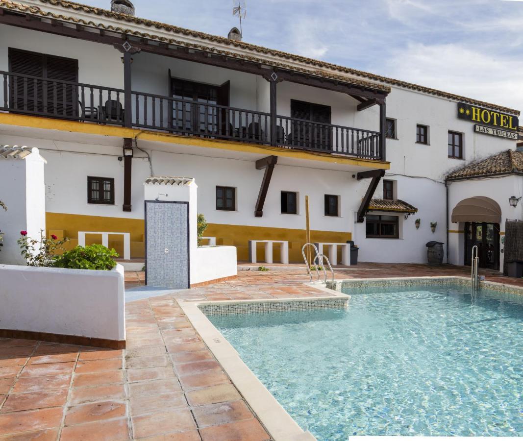 אל בוסקה Hotel Tugasa Las Truchas מראה חיצוני תמונה