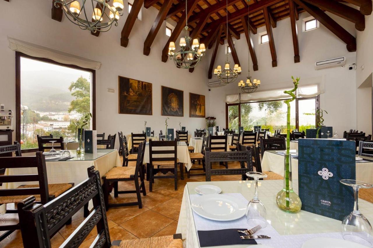 אל בוסקה Hotel Tugasa Las Truchas מראה חיצוני תמונה