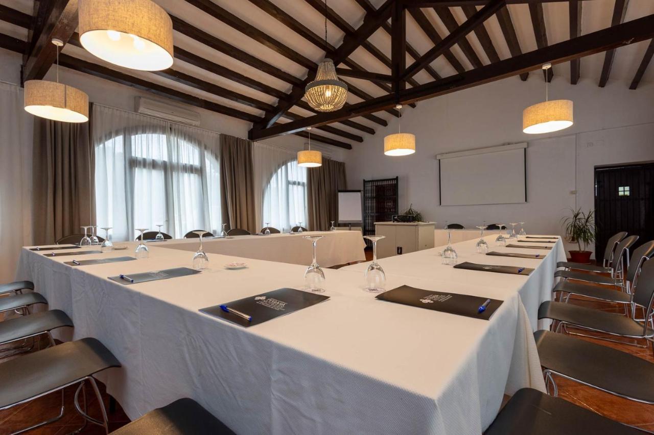 אל בוסקה Hotel Tugasa Las Truchas מראה חיצוני תמונה